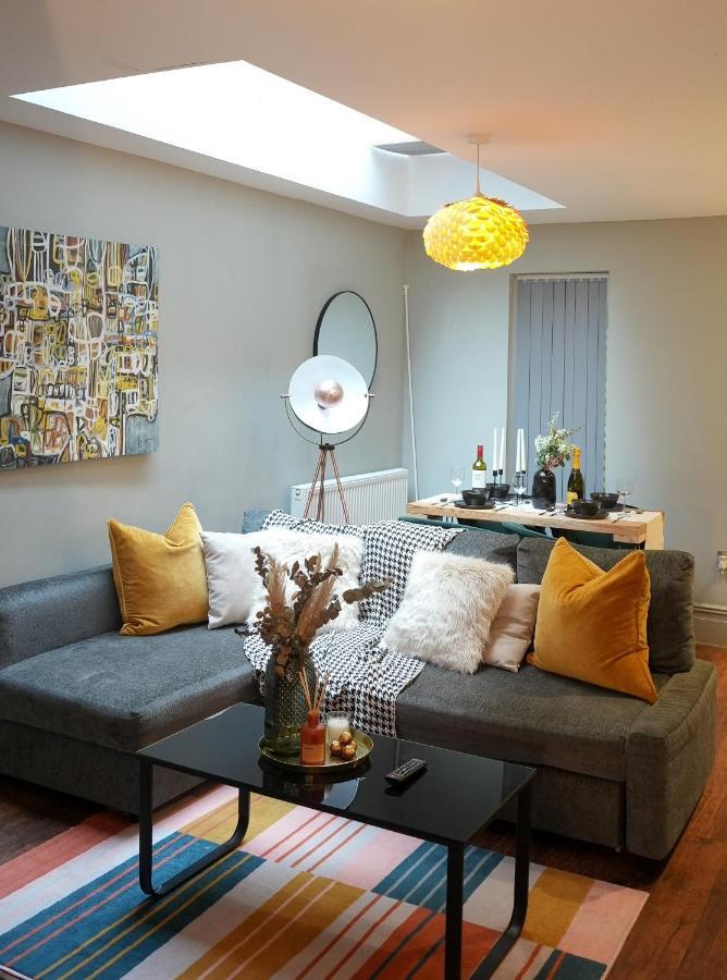 Stunning Brighton Seaside 2-Bedroom Townhouse With Patio, Sleeps 6 Kültér fotó