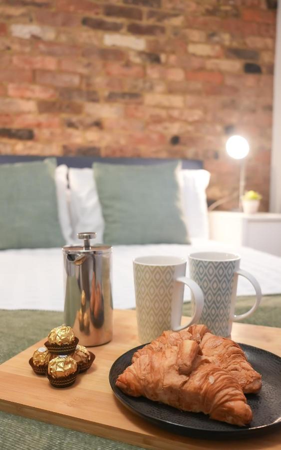 Stunning Brighton Seaside 2-Bedroom Townhouse With Patio, Sleeps 6 Kültér fotó