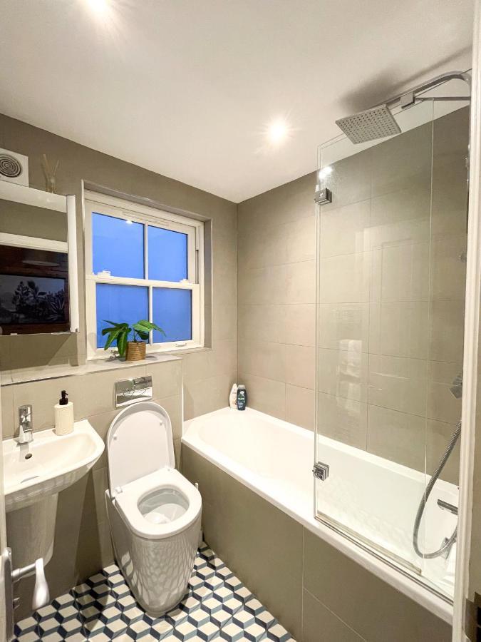 Stunning Brighton Seaside 2-Bedroom Townhouse With Patio, Sleeps 6 Kültér fotó