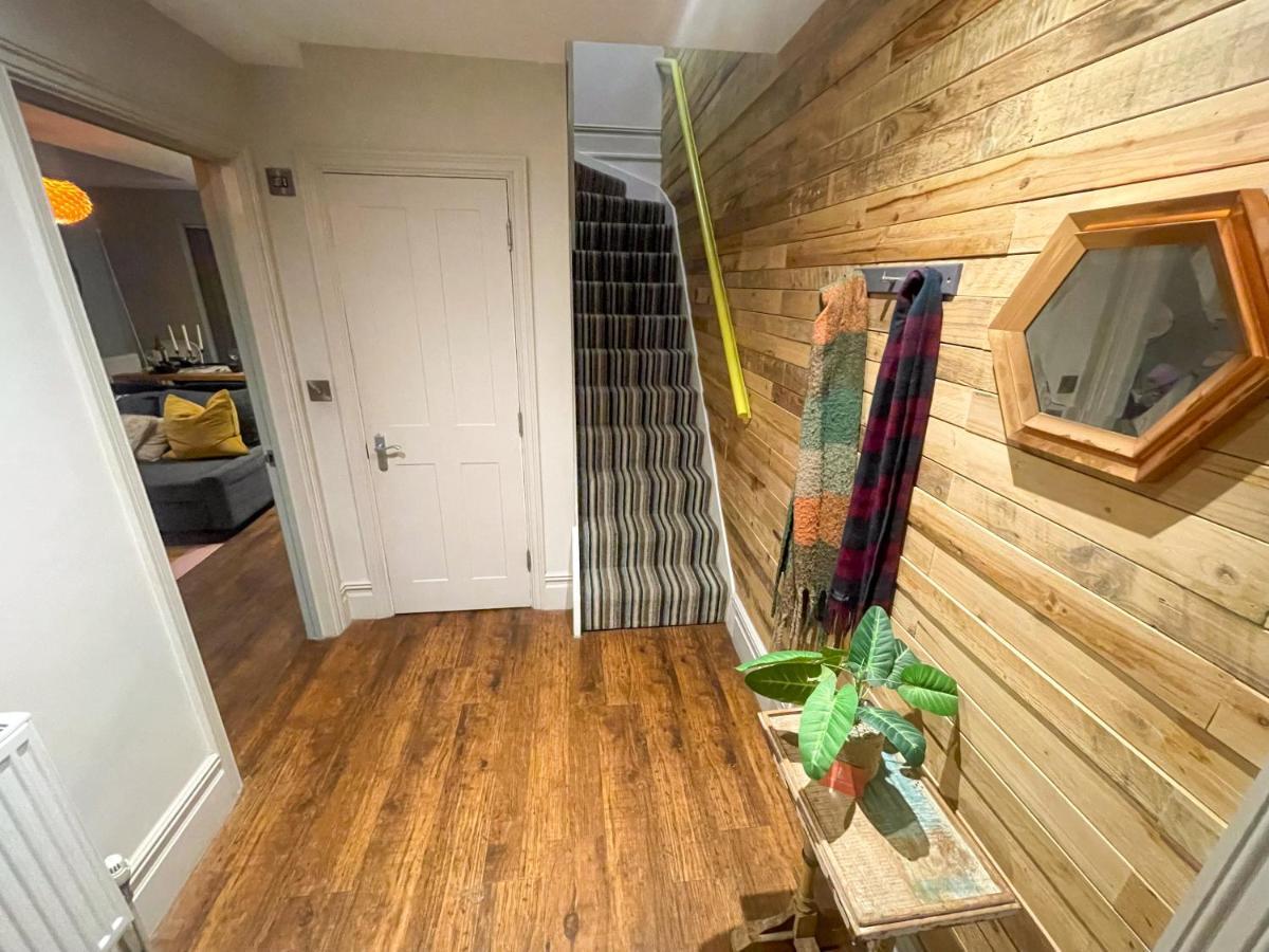 Stunning Brighton Seaside 2-Bedroom Townhouse With Patio, Sleeps 6 Kültér fotó